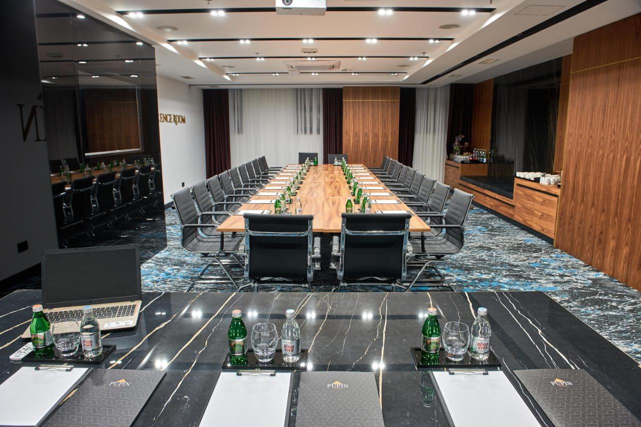 Hotel Pupin โนวีซาด ภายนอก รูปภาพ The boardroom of the European Anti-fraud Organisation